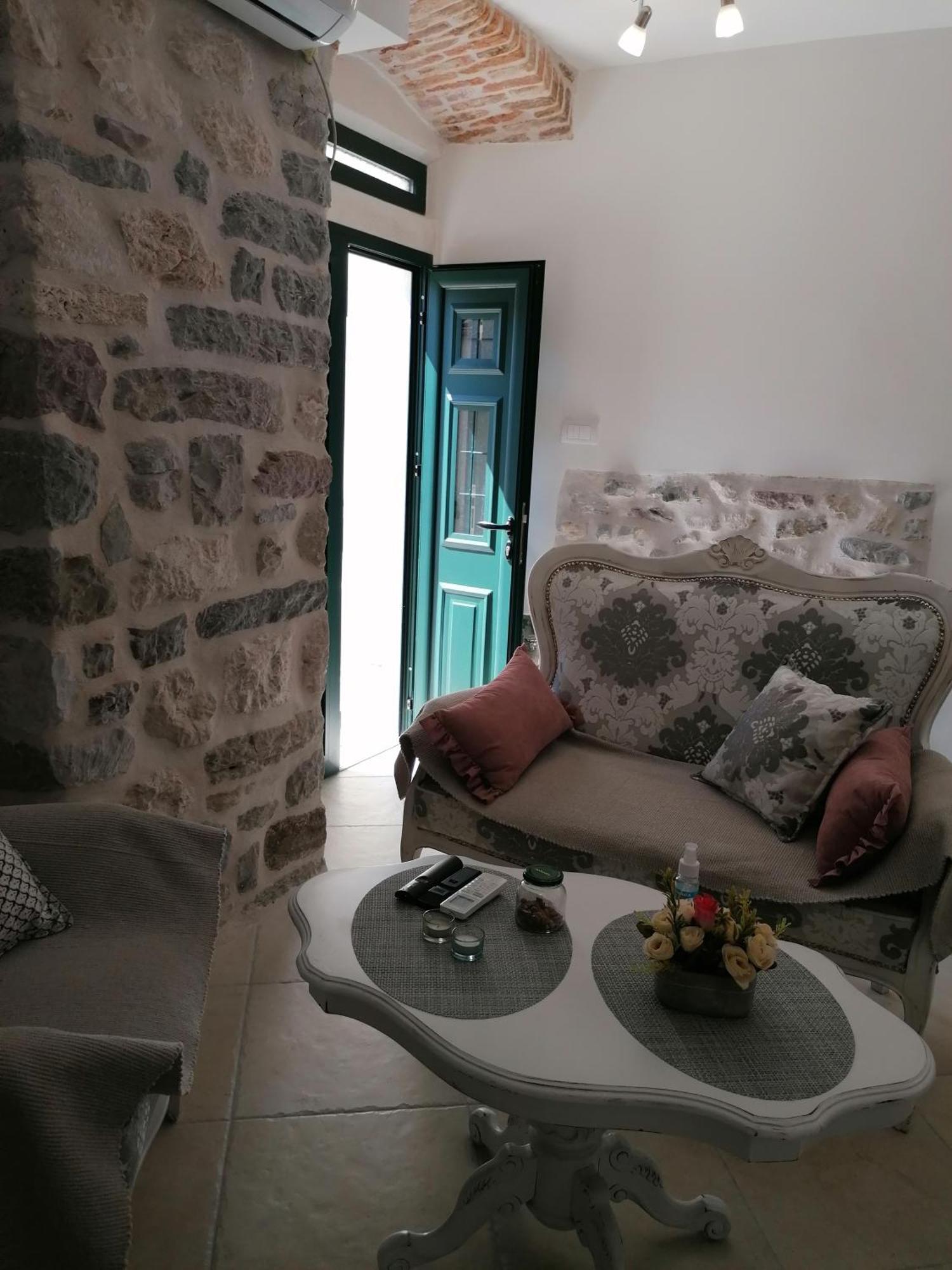 New Renovated Old Town Martiva Apartment โกตอร์ ห้อง รูปภาพ